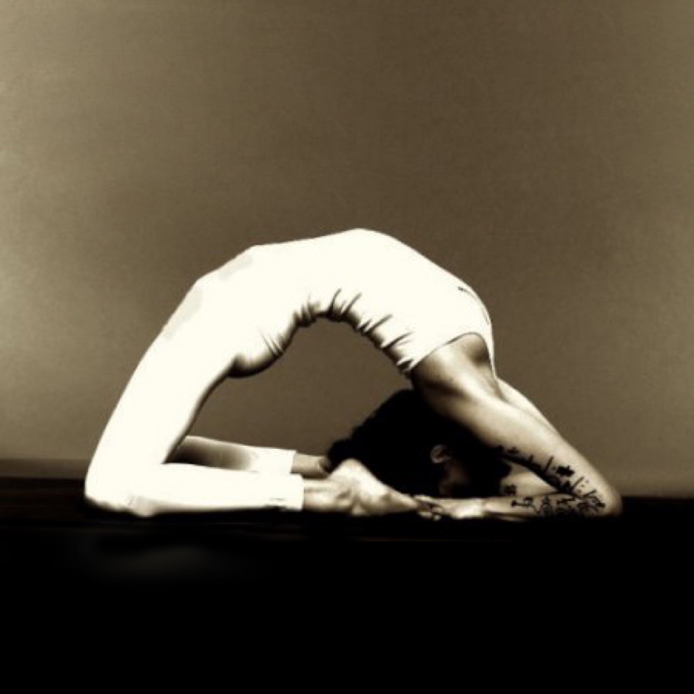 King Pigeon Pose (Eka Pada Rajakapotasana) yoga pose